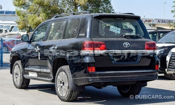 Buy Import Toyota Land Cruiser Black Car in Import - Dubai in Abhasia Buy Import Toyota Land Cruiser Black Car in Import - Dubai in Abhasia