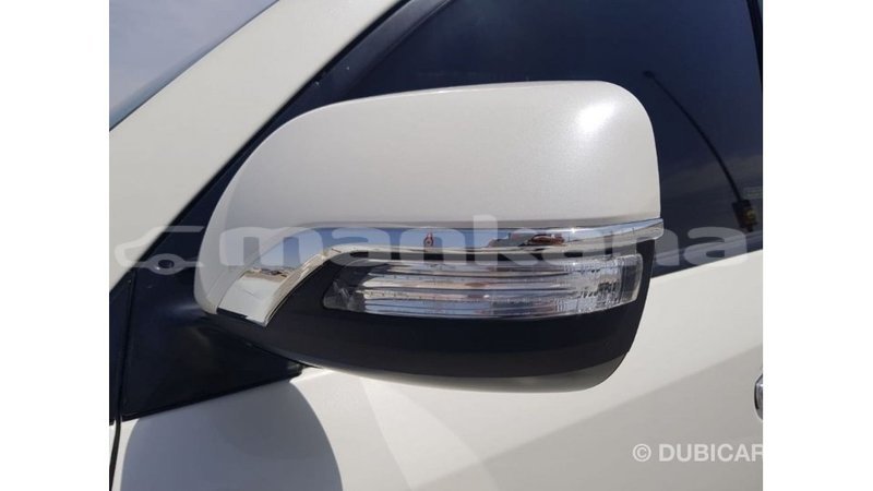 Big with watermark toyota land cruiser abhasia import dubai 3210