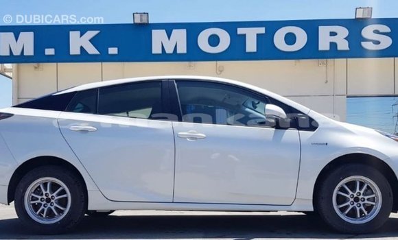 Buy Import Toyota Prius White Car in Import - Dubai in Abhasia Buy Import Toyota Prius White Car in Import - Dubai in Abhasia