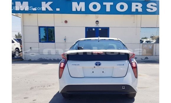 Buy Import Toyota Prius White Car in Import - Dubai in Abhasia Buy Import Toyota Prius White Car in Import - Dubai in Abhasia