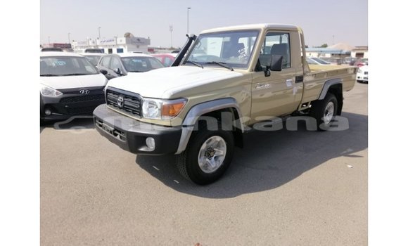 Buy Import Toyota Land Cruiser Beige Car in Import - Dubai in Abhasia Buy Import Toyota Land Cruiser Beige Car in Import - Dubai in Abhasia