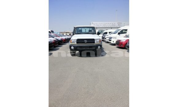 Buy Import Toyota Land Cruiser Beige Car in Import - Dubai in Abhasia Buy Import Toyota Land Cruiser Beige Car in Import - Dubai in Abhasia