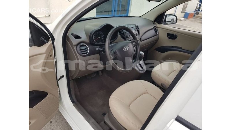 Big with watermark hyundai i10 abhasia import dubai 3248