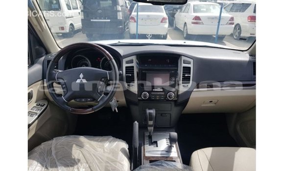 Buy Import Mitsubishi Pajero Red Car in Import - Dubai in Abhasia Buy Import Mitsubishi Pajero Red Car in Import - Dubai in Abhasia