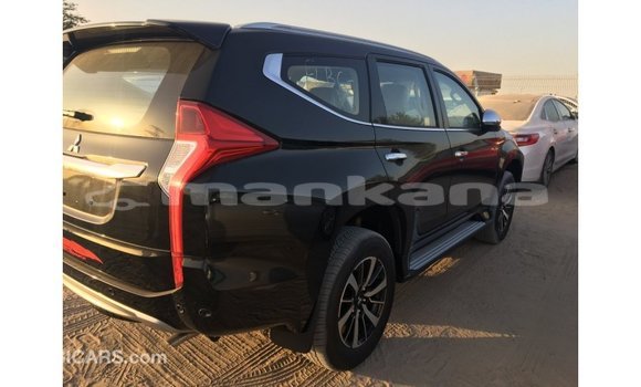 Buy Import Mitsubishi Montero Black Car in Import - Dubai in Abhasia