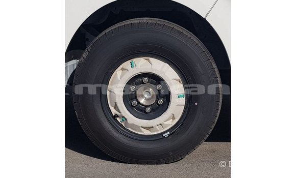 Buy Import Toyota Hiace White Car in Import - Dubai in Abhasia Buy Import Toyota Hiace White Car in Import - Dubai in Abhasia