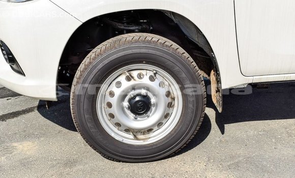 Buy Import Toyota Hilux White Car in Import - Dubai in Abhasia Buy Import Toyota Hilux White Car in Import - Dubai in Abhasia