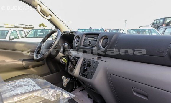 Buy Import Nissan Urvan White Car in Import - Dubai in Abhasia Buy Import Nissan Urvan White Car in Import - Dubai in Abhasia