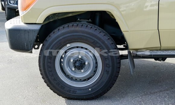 Buy Import Toyota Land Cruiser Beige Car in Import - Dubai in Abhasia Buy Import Toyota Land Cruiser Beige Car in Import - Dubai in Abhasia