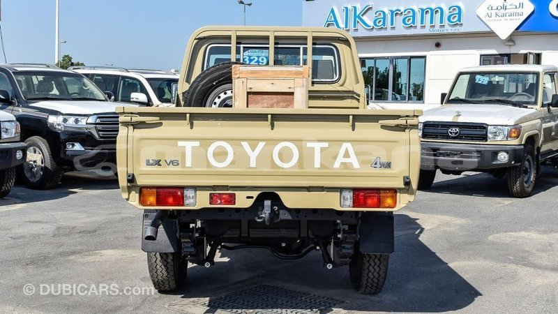 Big with watermark toyota land cruiser abhasia import dubai 3286
