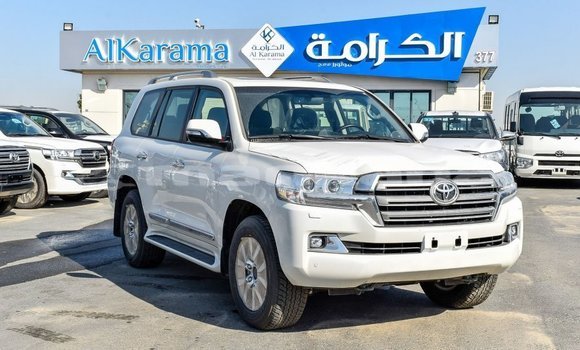 Buy Import Toyota Land Cruiser White Car in Import - Dubai in Abhasia Buy Import Toyota Land Cruiser White Car in Import - Dubai in Abhasia