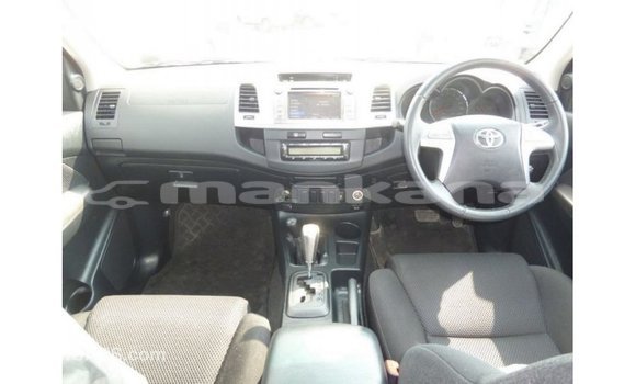 Buy Import Toyota Hilux White Car in Import - Dubai in Abhasia Buy Import Toyota Hilux White Car in Import - Dubai in Abhasia