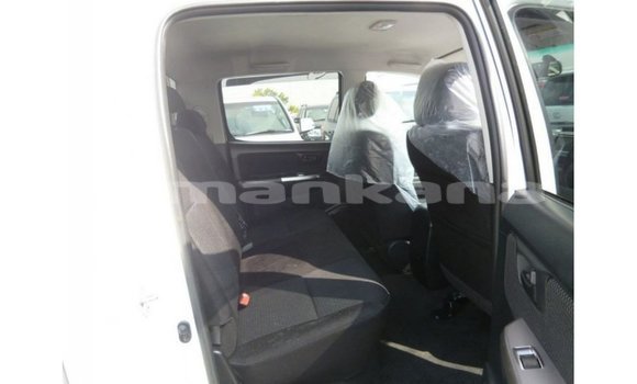 Buy Import Toyota Hilux White Car in Import - Dubai in Abhasia Buy Import Toyota Hilux White Car in Import - Dubai in Abhasia