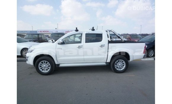 Buy Import Toyota Hilux White Car in Import - Dubai in Abhasia Buy Import Toyota Hilux White Car in Import - Dubai in Abhasia