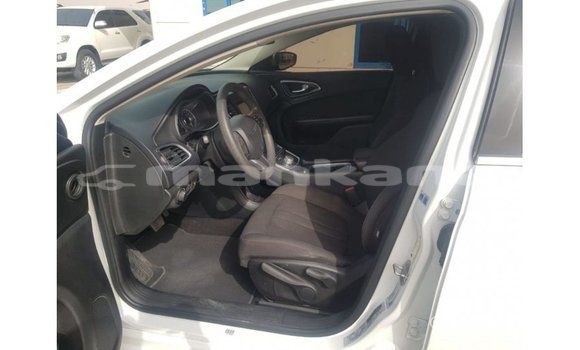 Buy Import Chrysler 200 White Car in Import - Dubai in Abhasia Buy Import Chrysler 200 White Car in Import - Dubai in Abhasia