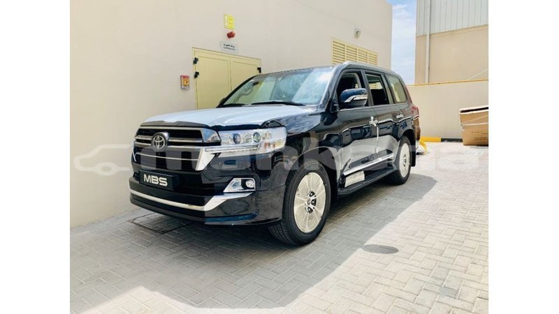 Big with watermark toyota land cruiser abhasia import dubai 3311