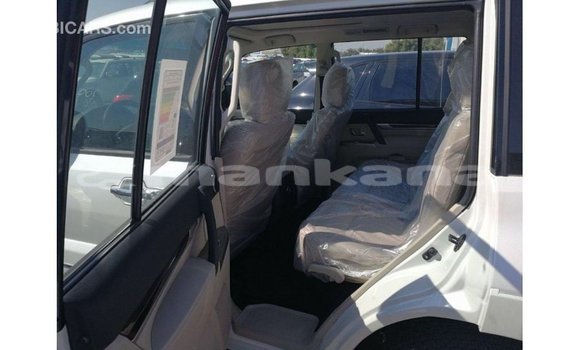 Buy Import Mitsubishi Pajero White Car in Import - Dubai in Abhasia Buy Import Mitsubishi Pajero White Car in Import - Dubai in Abhasia