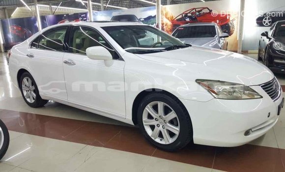 Buy Import Lexus ES White Car in Import - Dubai in Abhasia Buy Import Lexus ES White Car in Import - Dubai in Abhasia