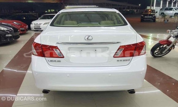 Buy Import Lexus ES White Car in Import - Dubai in Abhasia