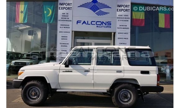Buy Import Toyota Land Cruiser White Car in Import - Dubai in Abhasia Buy Import Toyota Land Cruiser White Car in Import - Dubai in Abhasia