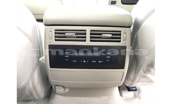 Buy Import Toyota Land Cruiser White Car in Import - Dubai in Abhasia Buy Import Toyota Land Cruiser White Car in Import - Dubai in Abhasia