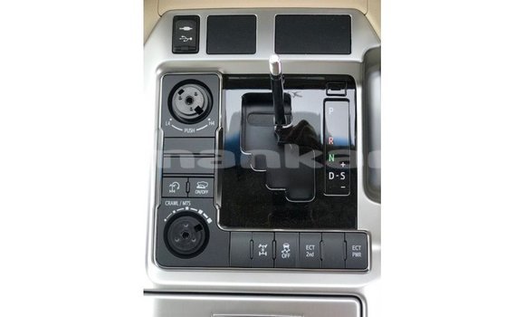 Buy Import Toyota Land Cruiser White Car in Import - Dubai in Abhasia Buy Import Toyota Land Cruiser White Car in Import - Dubai in Abhasia