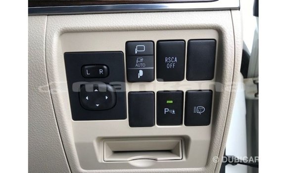 Buy Import Toyota Land Cruiser White Car in Import - Dubai in Abhasia Buy Import Toyota Land Cruiser White Car in Import - Dubai in Abhasia