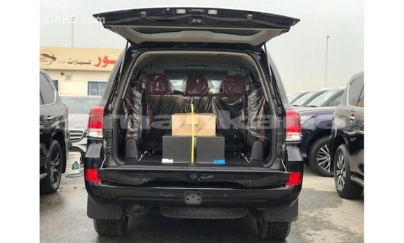Buy Import Toyota Land Cruiser Black Car in Import - Dubai in Abhasia Buy Import Toyota Land Cruiser Black Car in Import - Dubai in Abhasia
