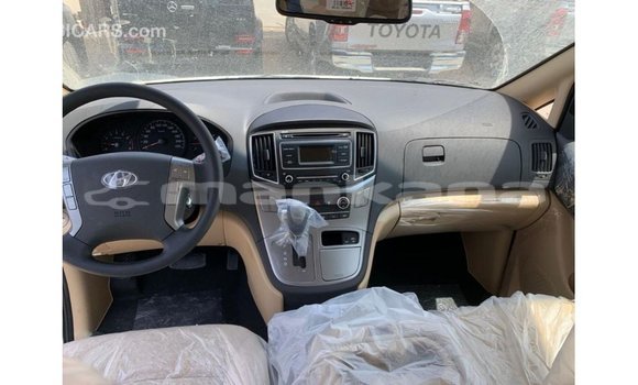 Buy Import Hyundai Accent White Car in Import - Dubai in Abhasia Buy Import Hyundai Accent White Car in Import - Dubai in Abhasia