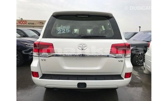 Buy Import Toyota Land Cruiser White Car in Import - Dubai in Abhasia Buy Import Toyota Land Cruiser White Car in Import - Dubai in Abhasia