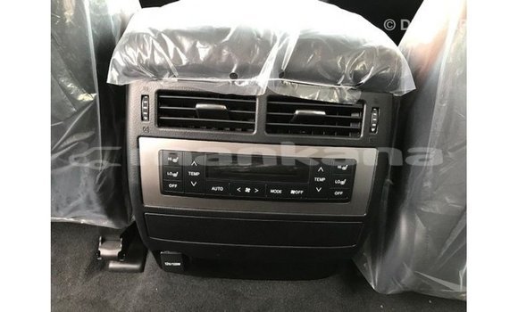 Buy Import Toyota Land Cruiser White Car in Import - Dubai in Abhasia Buy Import Toyota Land Cruiser White Car in Import - Dubai in Abhasia