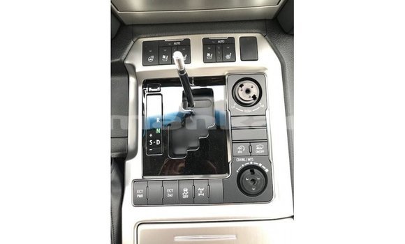 Buy Import Toyota Land Cruiser White Car in Import - Dubai in Abhasia Buy Import Toyota Land Cruiser White Car in Import - Dubai in Abhasia