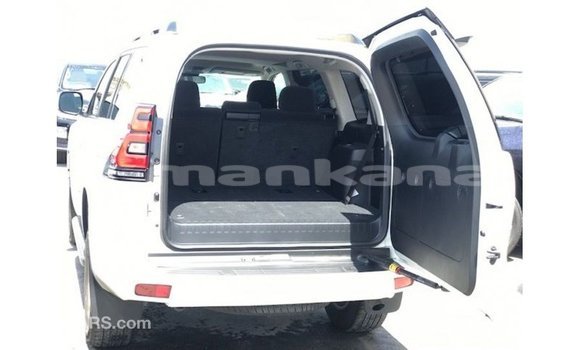 Buy Import Toyota Prado White Car in Import - Dubai in Abhasia Buy Import Toyota Prado White Car in Import - Dubai in Abhasia
