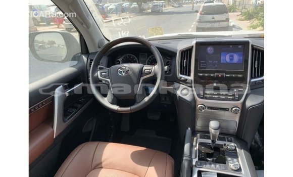 Buy Import Toyota Land Cruiser Black Car in Import - Dubai in Abhasia Buy Import Toyota Land Cruiser Black Car in Import - Dubai in Abhasia