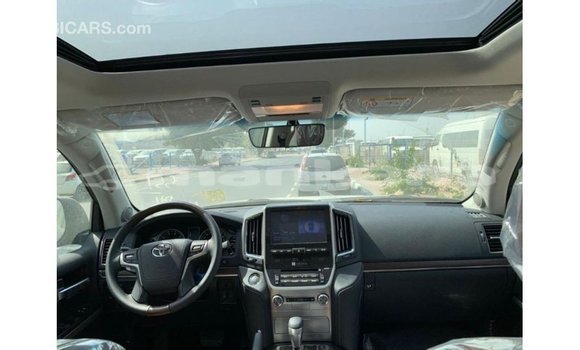 Buy Import Toyota Land Cruiser Black Car in Import - Dubai in Abhasia Buy Import Toyota Land Cruiser Black Car in Import - Dubai in Abhasia