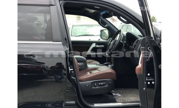 Buy Import Toyota Land Cruiser Black Car in Import - Dubai in Abhasia Buy Import Toyota Land Cruiser Black Car in Import - Dubai in Abhasia