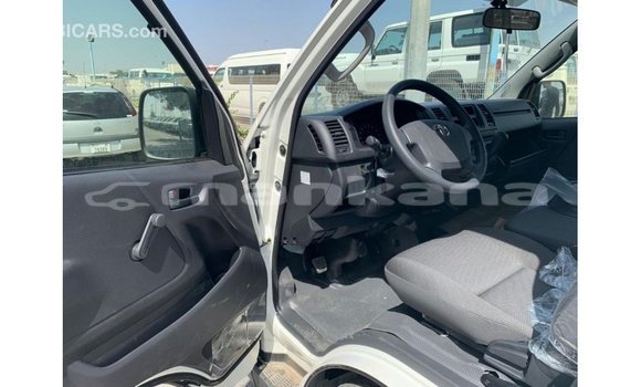 Buy Import Toyota Hiace White Car in Import - Dubai in Abhasia Buy Import Toyota Hiace White Car in Import - Dubai in Abhasia