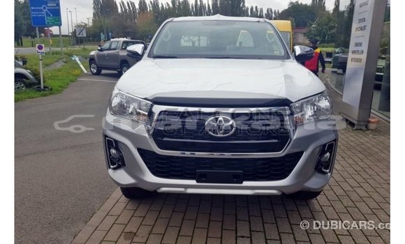 Buy Import Toyota Hilux Brown Car in Import - Dubai in Abhasia Buy Import Toyota Hilux Brown Car in Import - Dubai in Abhasia