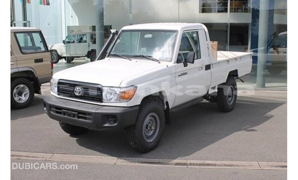 Buy Import Toyota Land Cruiser White Car in Import - Dubai in Abhasia Buy Import Toyota Land Cruiser White Car in Import - Dubai in Abhasia