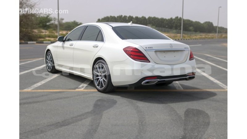 Big with watermark mercedes benz 190 abhasia import dubai 3423