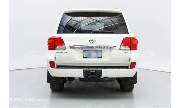 Buy Import Toyota Land Cruiser White Car in Import - Dubai in Abhasia Buy Import Toyota Land Cruiser White Car in Import - Dubai in Abhasia