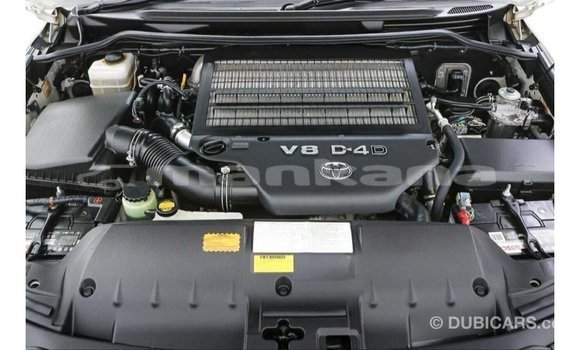 Buy Import Toyota Land Cruiser White Car in Import - Dubai in Abhasia Buy Import Toyota Land Cruiser White Car in Import - Dubai in Abhasia