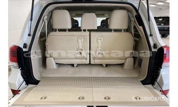Buy Import Toyota Land Cruiser White Car in Import - Dubai in Abhasia Buy Import Toyota Land Cruiser White Car in Import - Dubai in Abhasia