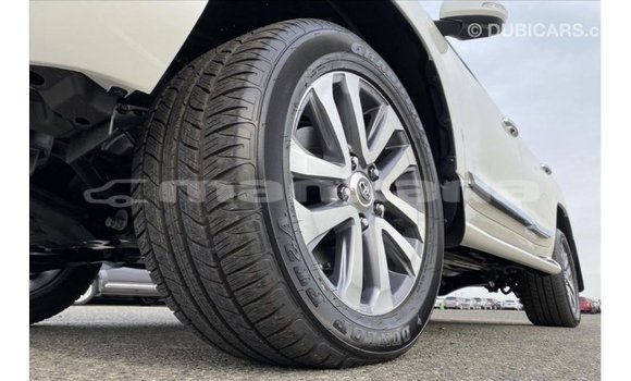 Buy Import Toyota Land Cruiser White Car in Import - Dubai in Abhasia Buy Import Toyota Land Cruiser White Car in Import - Dubai in Abhasia