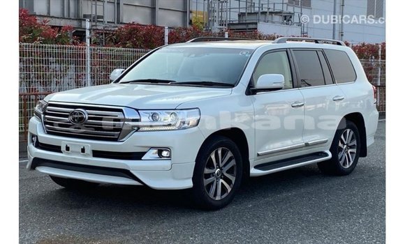 Buy Import Toyota Land Cruiser White Car in Import - Dubai in Abhasia Buy Import Toyota Land Cruiser White Car in Import - Dubai in Abhasia