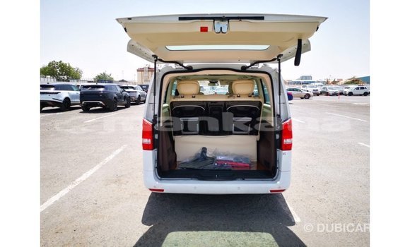 Buy Import Mercedes-Benz Vito White Car in Import - Dubai in Abhasia Buy Import Mercedes-Benz Vito White Car in Import - Dubai in Abhasia