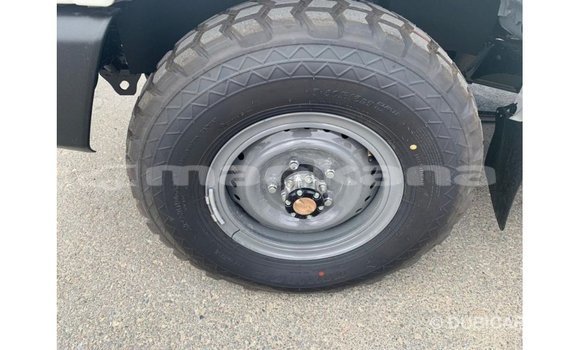 Buy Import Toyota Land Cruiser White Car in Import - Dubai in Abhasia Buy Import Toyota Land Cruiser White Car in Import - Dubai in Abhasia