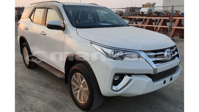 Big with watermark toyota fortuner abhasia import dubai 3465