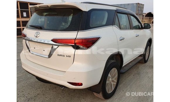 Buy Import Toyota Fortuner White Car in Import - Dubai in Abhasia Buy Import Toyota Fortuner White Car in Import - Dubai in Abhasia