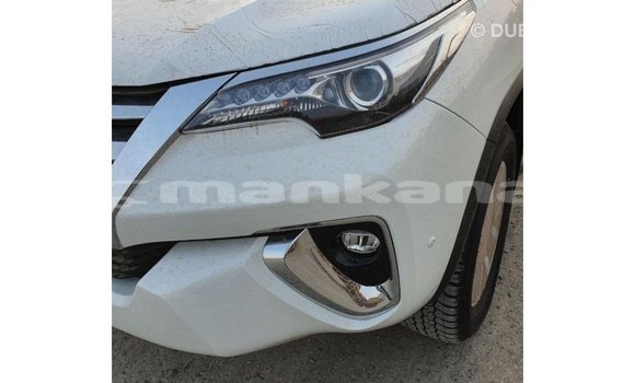 Buy Import Toyota Fortuner White Car in Import - Dubai in Abhasia Buy Import Toyota Fortuner White Car in Import - Dubai in Abhasia